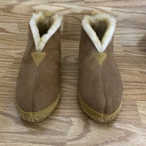L.L. Bean Wicked Good Men's Slippers Sheepskin Shearling Lined Moccasin 9M